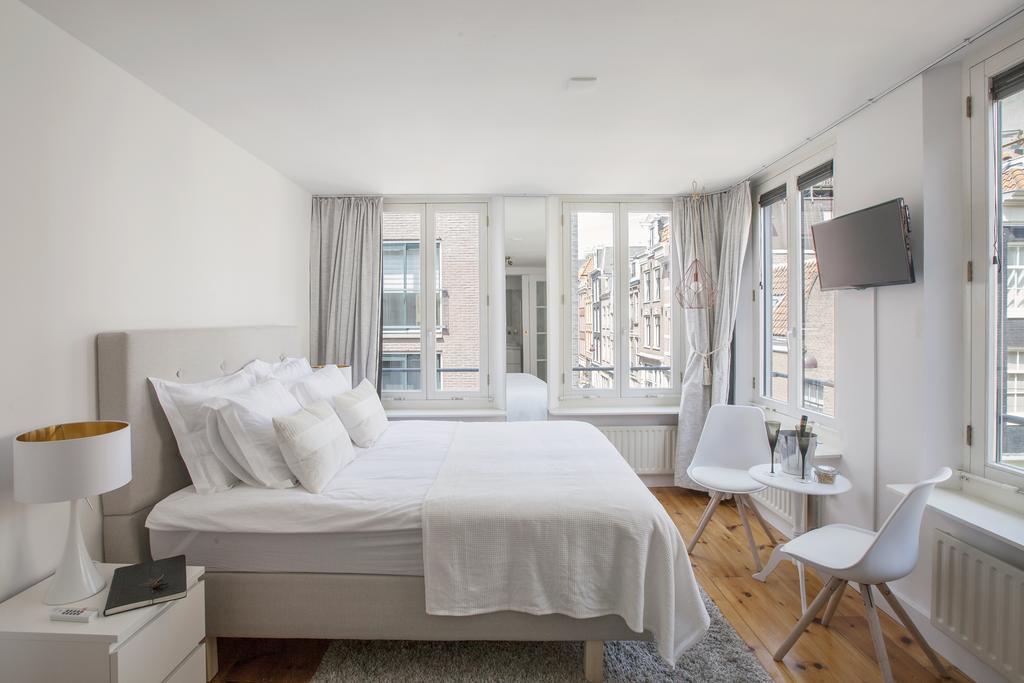 Jordaan Suite Bed And Bubbles Амстердам Номер фото